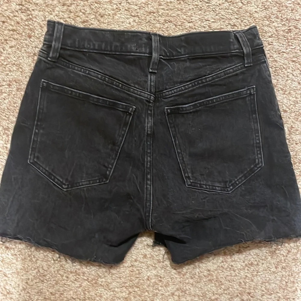 ABERCROMBIE & FITCH High Rise Jean Shorts, 4” inseam. Size 26/2 - Picture 3 of 4